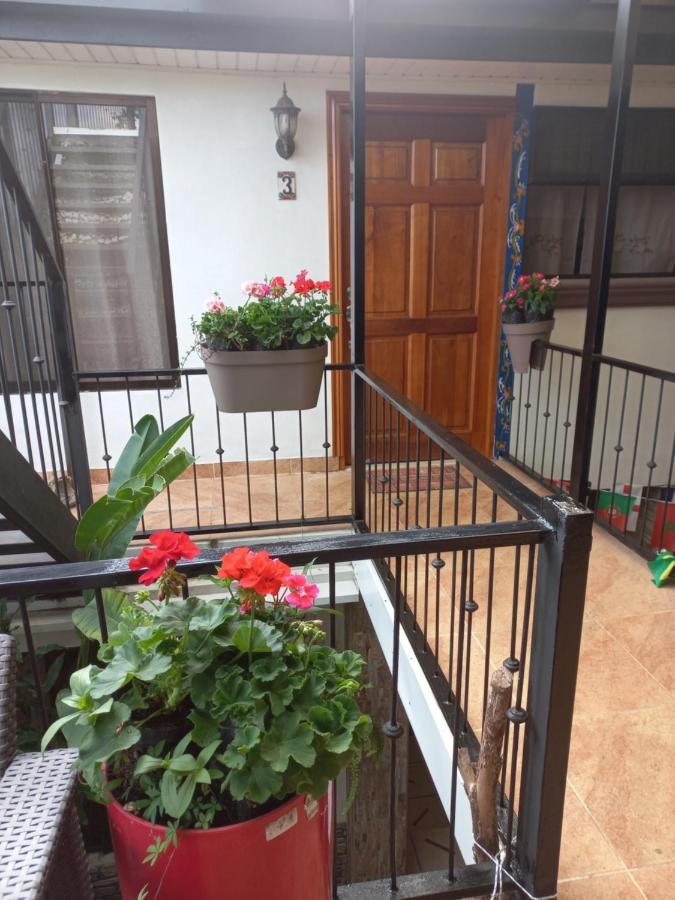 Rancha Azul Inn Alajuela Exterior foto
